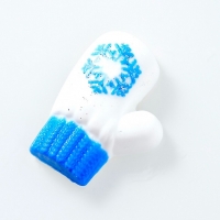 Пластиковая форма Варежка со снежинкой