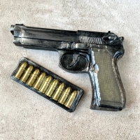 Пластиковая форма Пистолет и патронташ